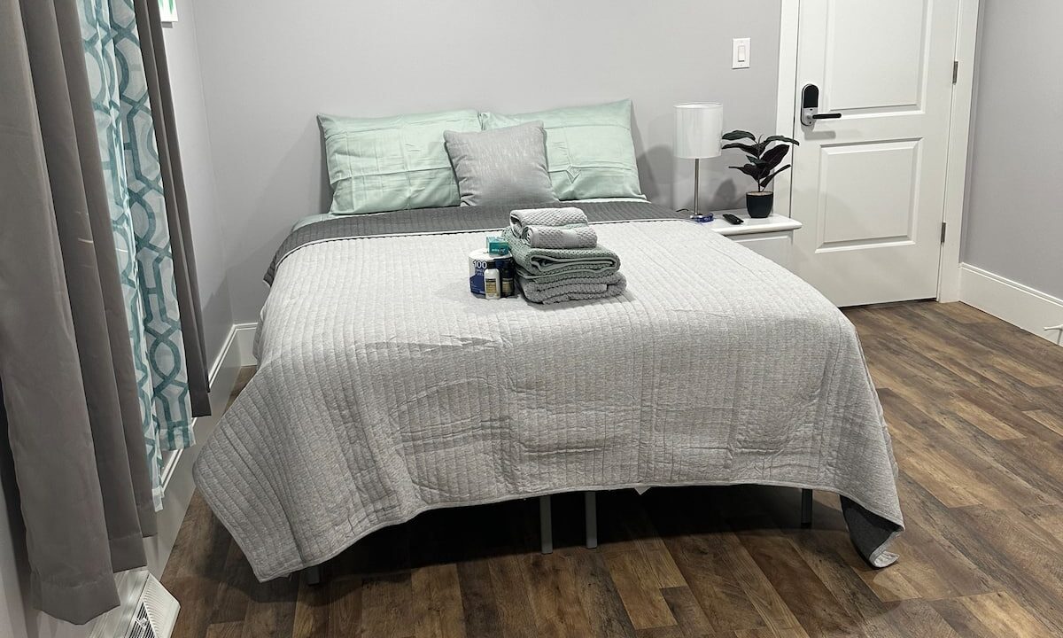 bc2df3c2-6e3a-4e7b-a6a7-4dd3d96ff25b