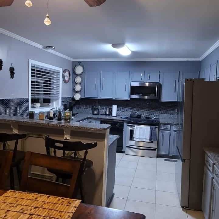 17bb9dae-3c68-4f3f-b801-a50742838cfa (1)