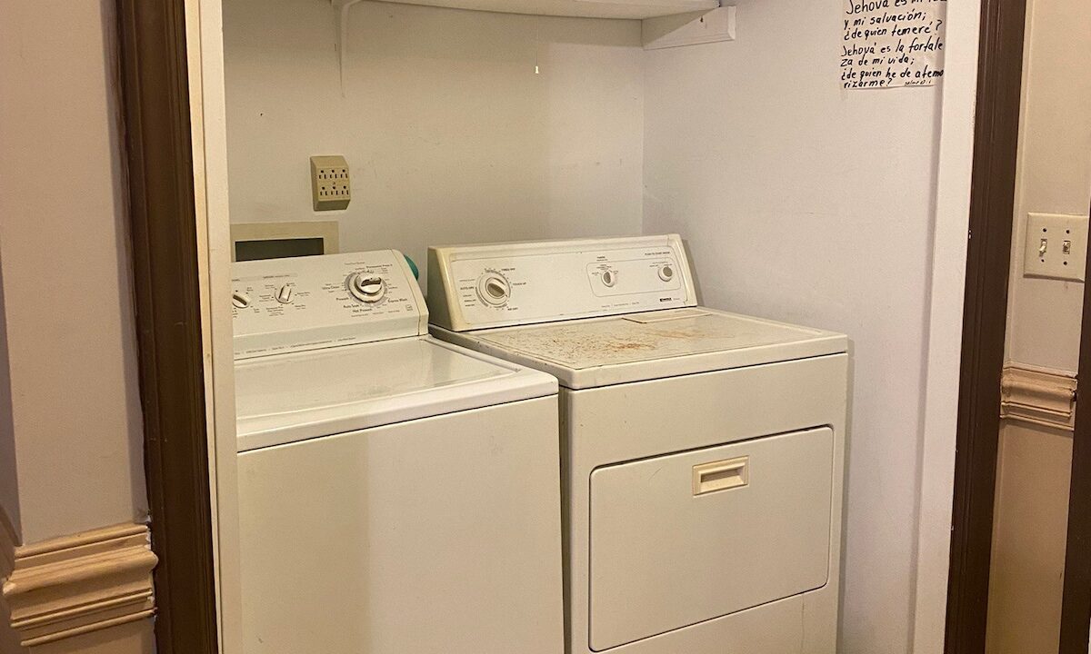 6fce481c-0f05-4410-a0f8-e9e1a983c2f6